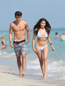 Madison Beer Bikini Camel Toe Public Beach Set Leaked