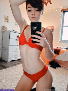 Lana Bee exclusive onlyfans leaked nudes