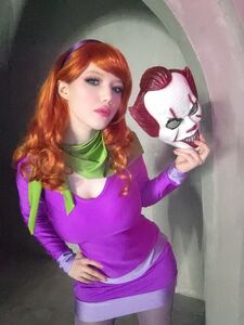 Lada Lyumos Daphne Cosplay