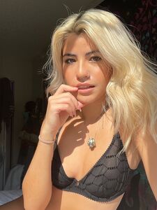 kylienaelyn exclusive onlyfans leaked nudes